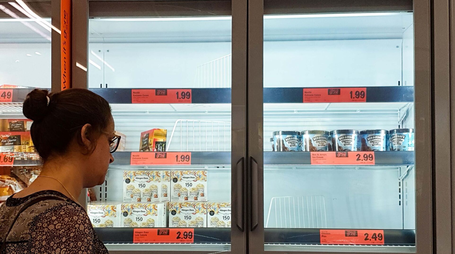 Covid 'pingdemic' and Brexit mean food and gas shortages in parts of UK